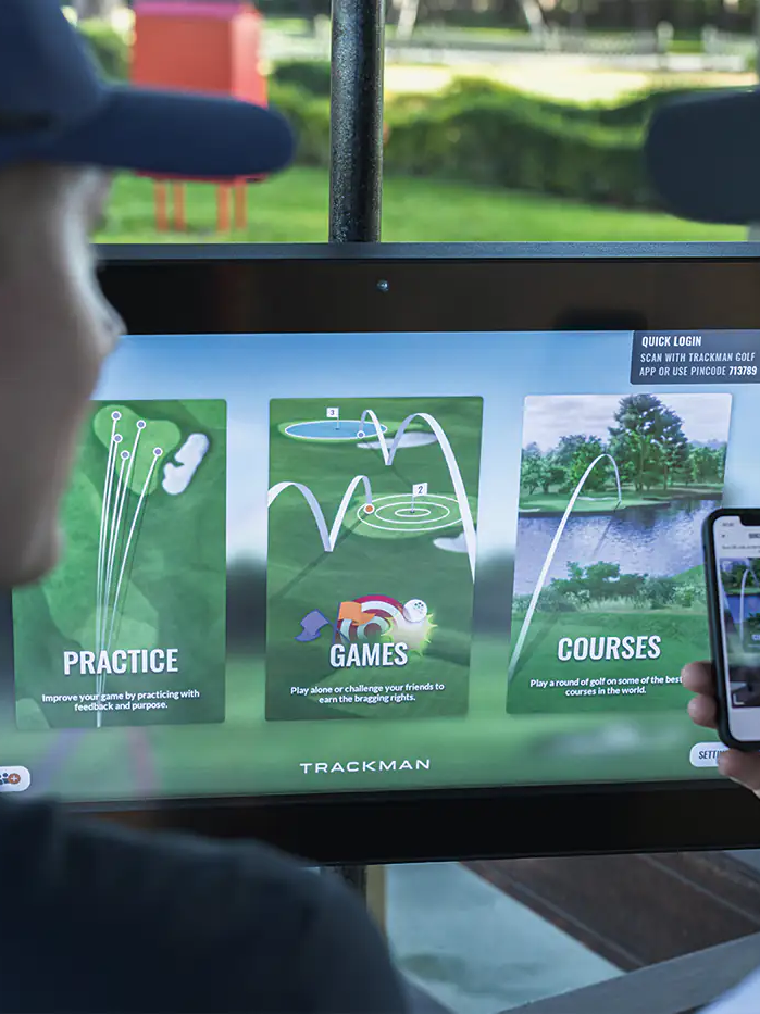 Trackman Driving Range 7